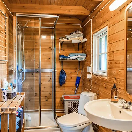 Dom wakacyjny In With Sauna
