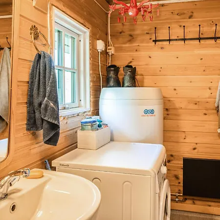 In With Sauna